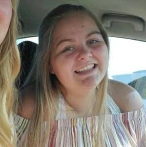 Meet your Posher, Claire